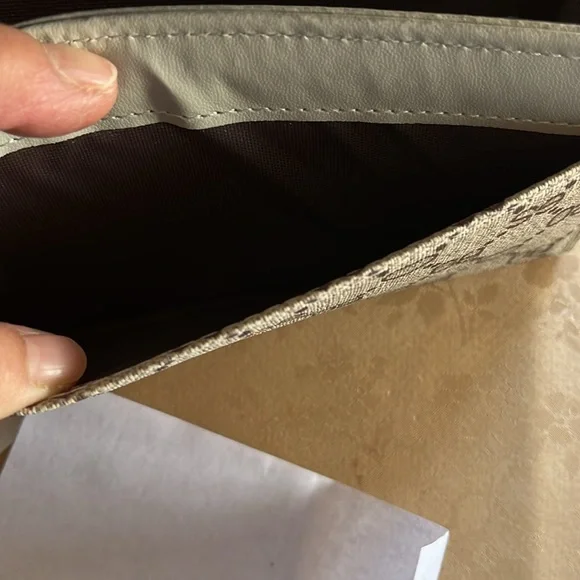 Wallet - Picture 4 of 8